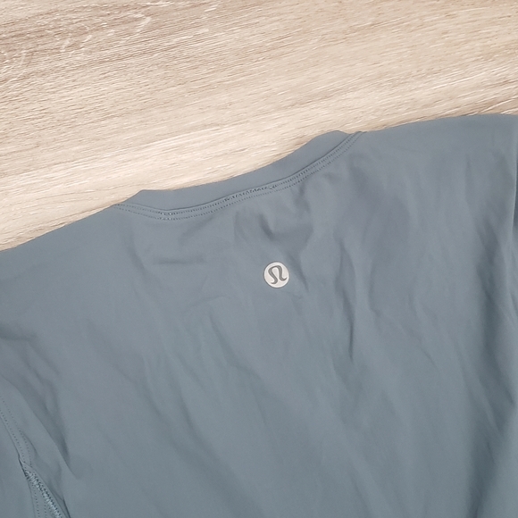 Lululemon Into the Sun Tee Persian Blue - Picture 6 of 10